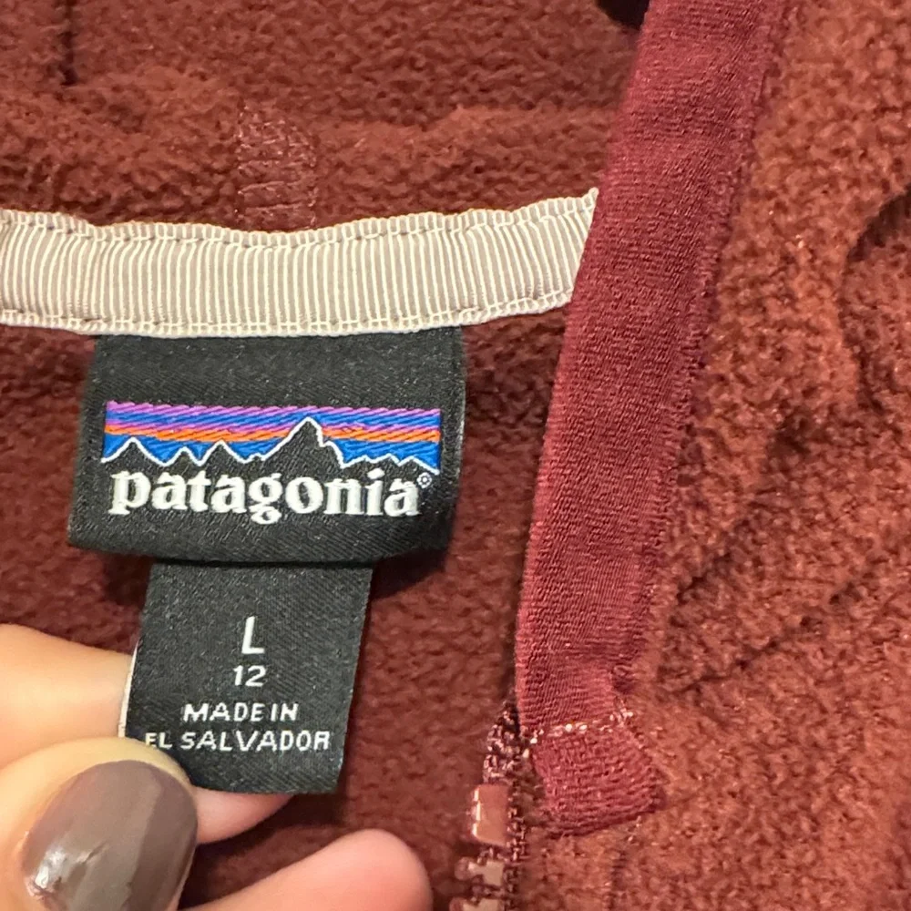 Patagonia Kids’ Micro d Snap-t Fleece Jacket - burgundy & navy - Picture 7 of 11